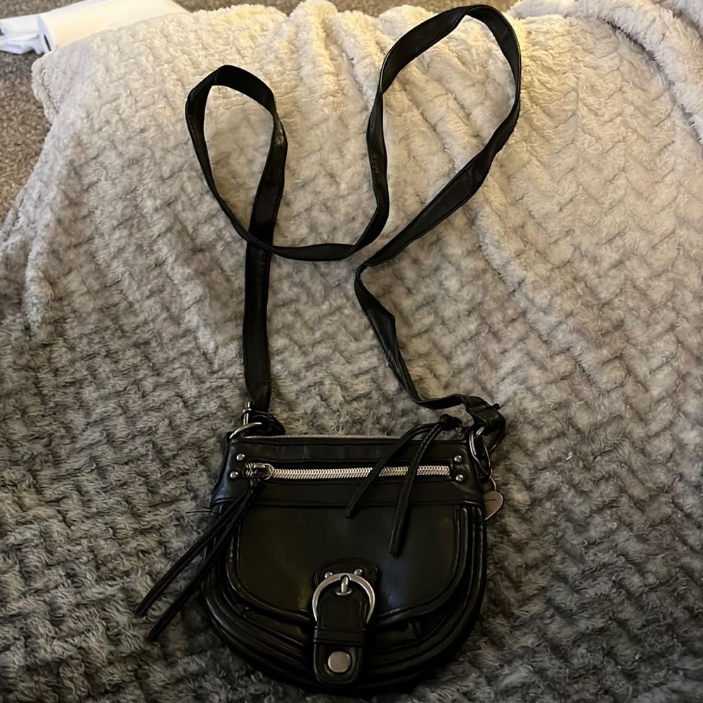 American Rag Crossbody - gently used plenty of space